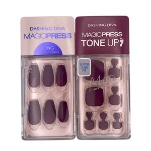 Dashing Diva Magic Press - Matching Mani and Pedi Set